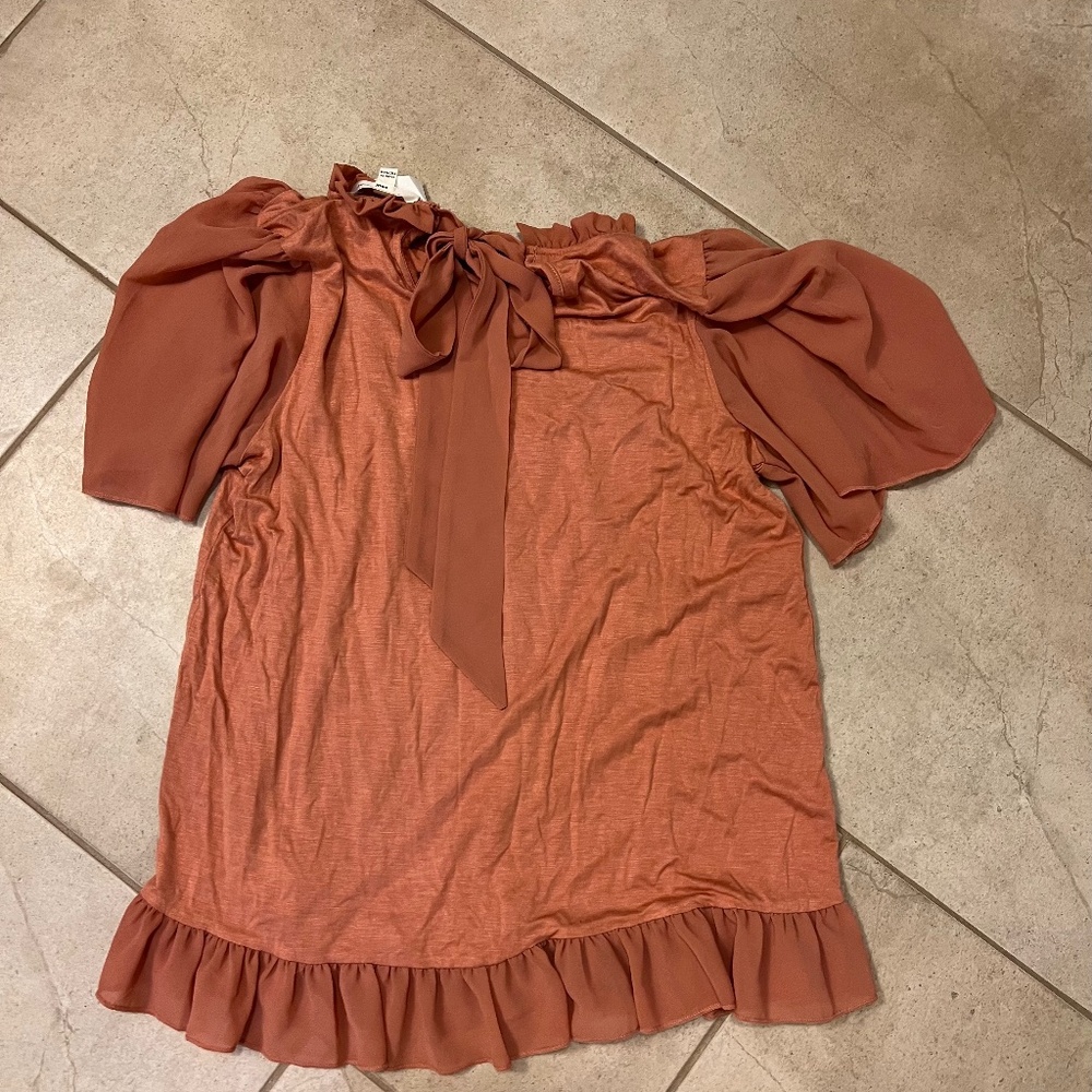 Kim & Cami blouse NWOT